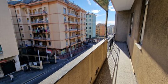STURLA (VIA DELL’OMBRA) appartamento di 99 mq con due ampi balconi