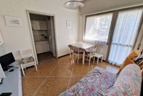 RAPALLO (ZONA GOLF) vendesi appartamento con terrazzo